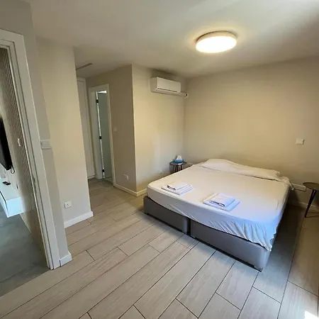 Apartment Business - Araouzou By Platform 357