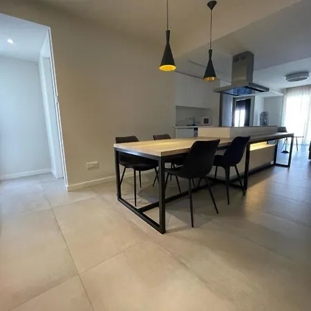 Apartment Business - Araouzou By Platform 357 *