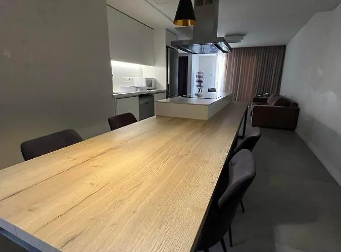 Business - Araouzou By Platform 357 Apartment *