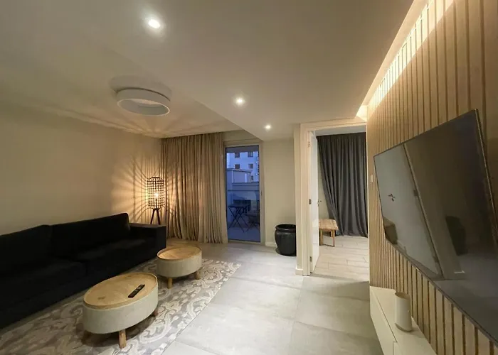 Apartment Business - Araouzou By Platform 357 Nicosia