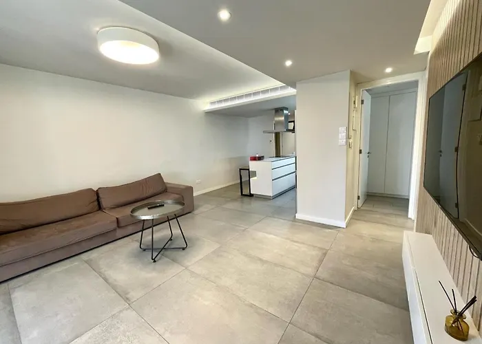 Apartment Business - Araouzou By Platform 357