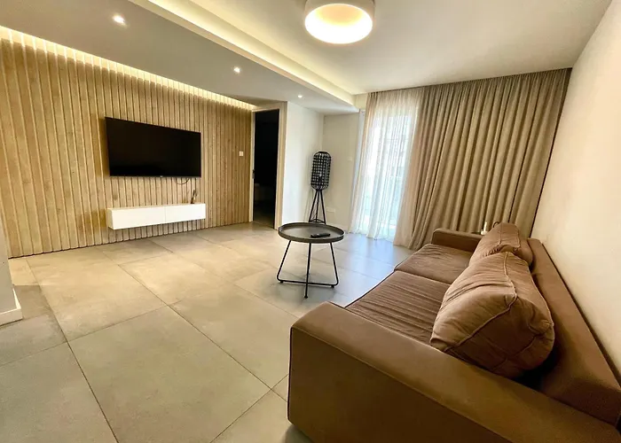 Business - Araouzou By Platform 357 Nicosia