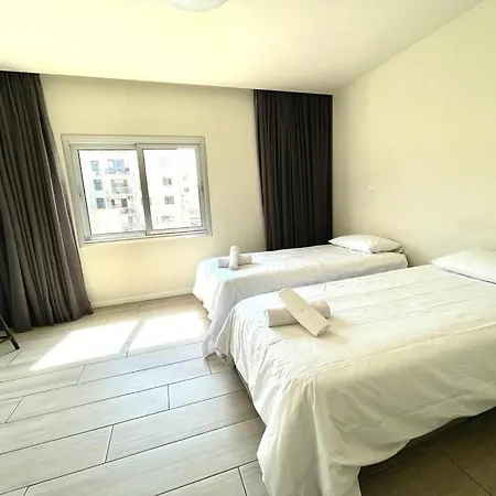 Business - Araouzou By Platform 357