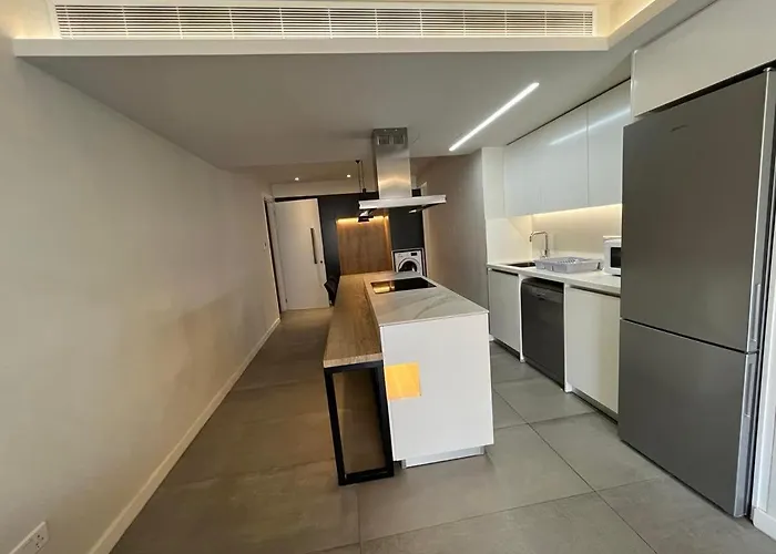 Business - Araouzou By Platform 357 ניקוסיה